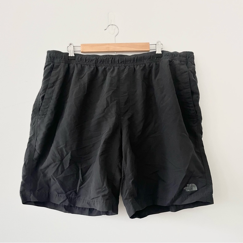 The North Face Men’s Mesh Lined Adjustable Charcoal Gray Shorts w Pockets XXL